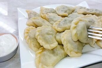 ВАРЕНИКИ ПО-ДОМАШНЕМУ С ОРИГИНАЛЬНОЙ НАЧИНКОЙ
