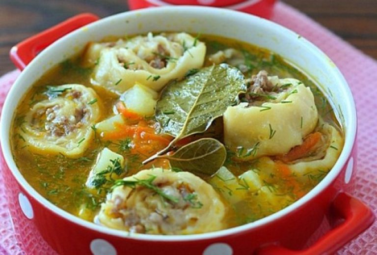 Суп с ленивыми пельменями: блюдо для всех