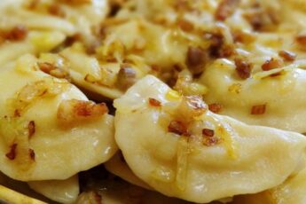 Отменные вареники с капустой и грибами