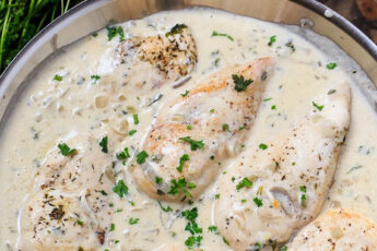 Куриная чулама с ГРИБАМИ в СМЕТАННОМ СОУСЕ — божественный вкус, который ни с чем не сравнится!