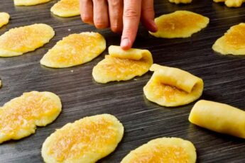 Ну и ВКУСНЯТИНА получилась. Съели 100 штук за раз! Одной порции на всех не хватило