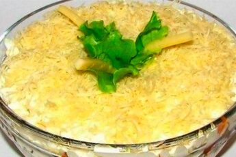 Вкусный салат «ИЗЫСКАННОСТЬ» с необычным ингредиентом внутри, смотрите каким…