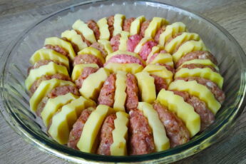 Блюдо из фарша на скорую руку