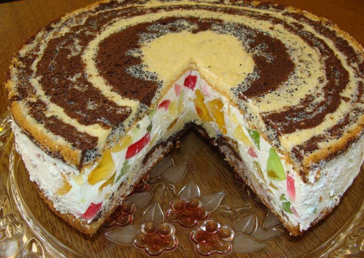 Торт "Цыганские тропы". Очень вкусный и необычный и без украшения.