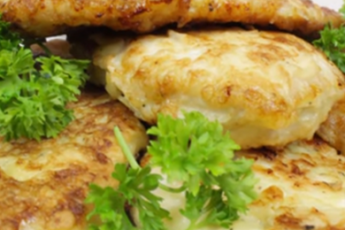 Изумительные куриные отбивные в луковой панировке