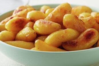 Картошку жарю только так теперь. У всей семьи на ура идет! Корочка вкуснющая получается!