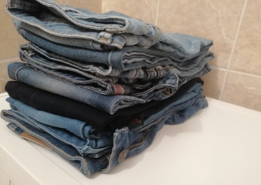 Оказалось, что всю жизнь стирала джинсы неправильно, спасибо, продавец в магазине одежды объяснила мои ошибки (делюсь)