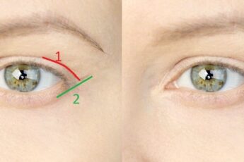 Доступный способ придать моложавость взгляду: растушеванная стрелка пошагово (если веки у внешних уголков нависают)