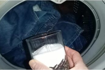 Даже не догадывалась, что всю жизнь стирала джинсы неправильно. Оказывается эти ошибки повторяет каждая вторая хозяйка