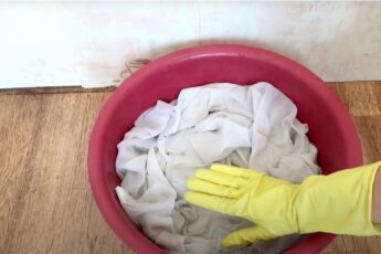 Грязный, пожелтевший тюль почти нельзя отстирать, но есть один способ. Простая хитрость, после которой он будет блестеть и искриться