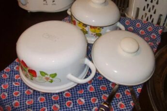 Без едкой химии вернула прежнюю белизну своим эмалированным кастрюлям. Простой и безопасный способ. А результат всегда на высоте, делюсь…