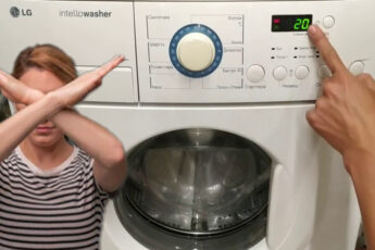 Никогда не делайте этого, чтобы не сломать стиральную машинку. Всем хозяйкам на заметку