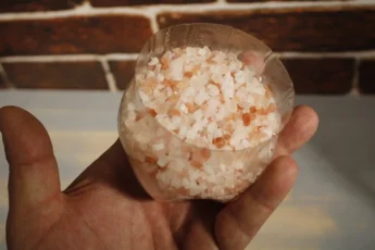 Запах "богатого дома" буквально за копейки, как сделать необычный ароматизатор