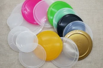 Как избавиться от беспорядка с крышками от банок правильно: нехитрый способ