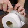 Разрежьте туалетную бумагу и положите в пакет — у дачников отвисает челюсть от результата