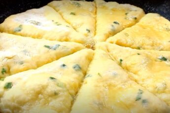 Хоть жарь хоть пеки: минутная вкуснота из кефира. Съедается за 1 минуту