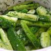 Вкуснейшие хрустящие огурчики: 5 минут и всё готово. Лучшая закуска