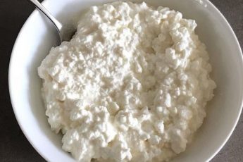 Не доводите поджeлyдочную. Уберите из рациона эти 5 продуктов