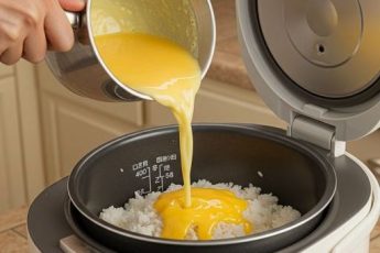 Изумительный рецепт с рисом и яйцами: попробовав это блюдо, вся семья в восторге