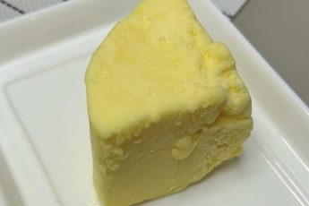 Снизила холестерин по советам опытного врача: 7 продуктов, которые стоит добавить в рацион после 50 лет