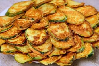 Золотистые кабачки: простой и вкусный рецепт на каждый день.